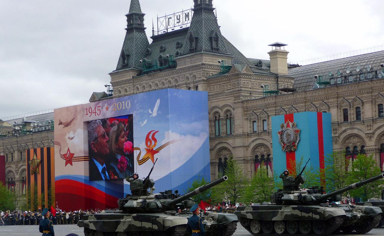 светодиодный видеоэкран на Красной площади в Москве