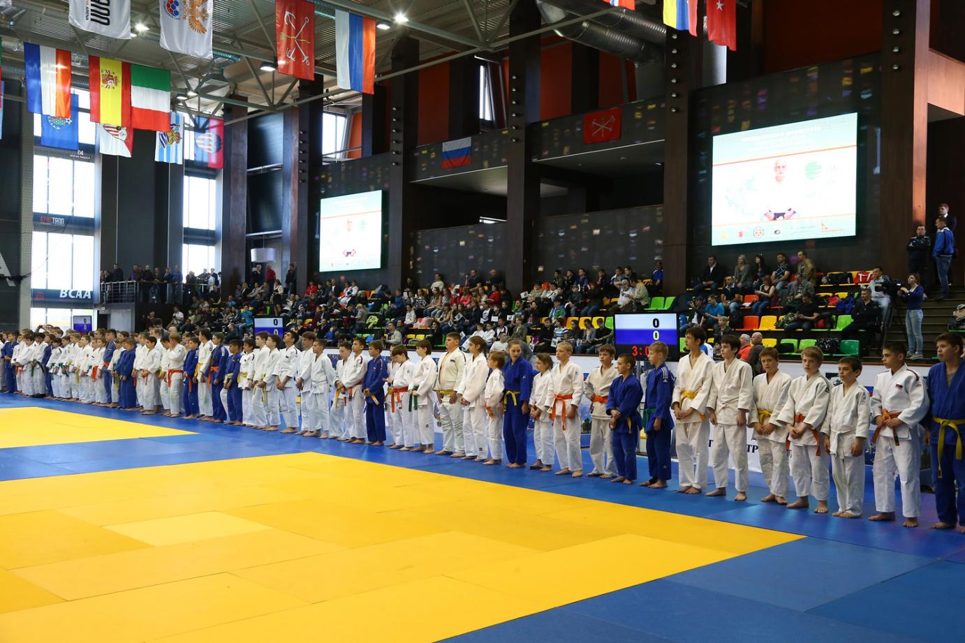 светодиодный экран в Академии спорта