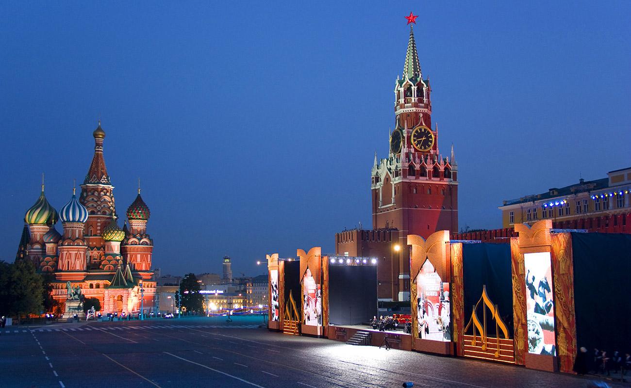 Светодиодные экраны на красной площади