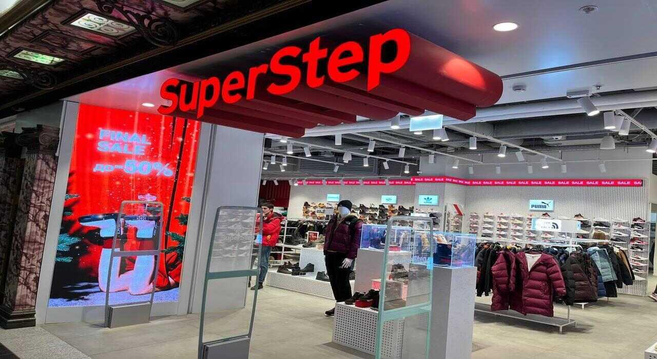 Витринные светодиодные экраны для магазинов 